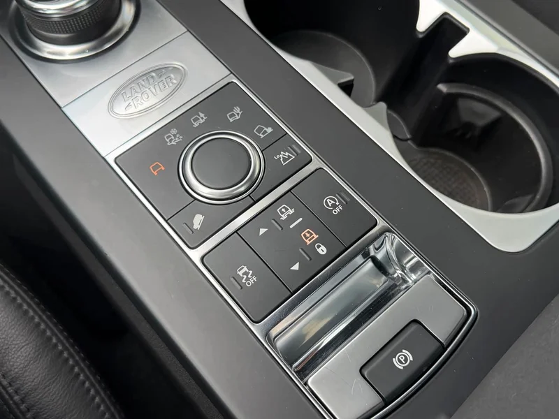 Land Rover Discovery — фото 32