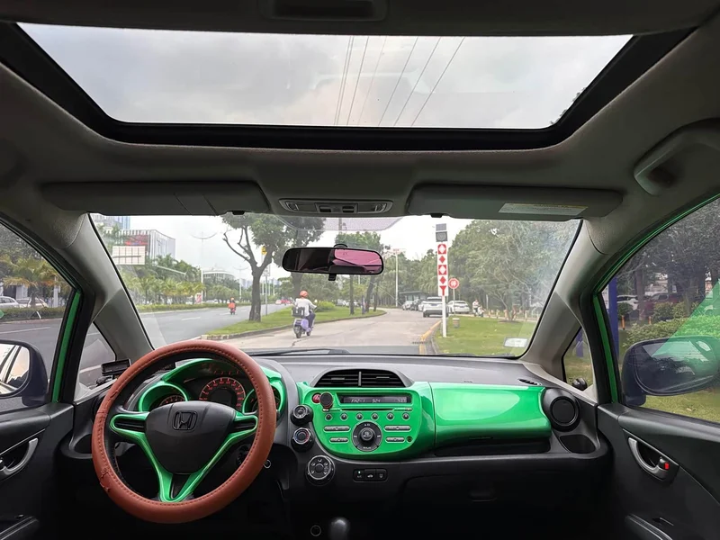 Honda Fit — фото 14