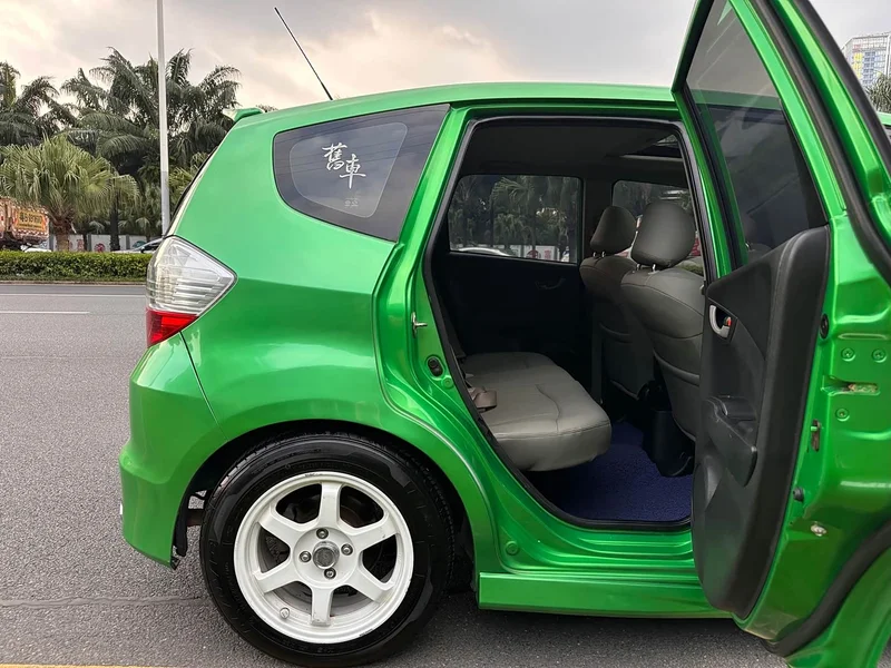 Honda Fit — фото 21
