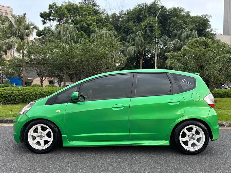 Honda Fit — фото 4