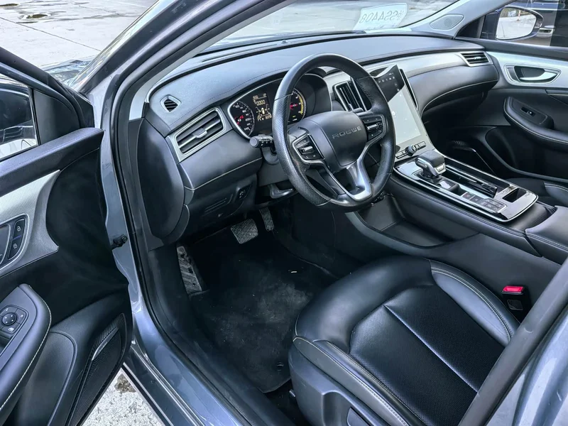 Roewe i6 MAX New Energy — фото 11