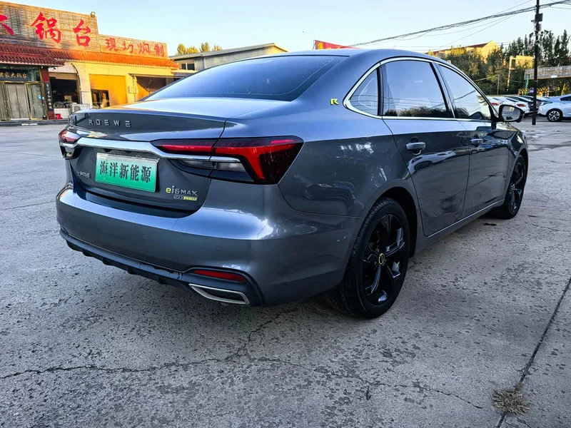 Roewe i6 MAX New Energy — фото 7
