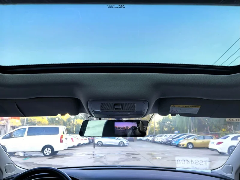Roewe i6 MAX New Energy — фото 8