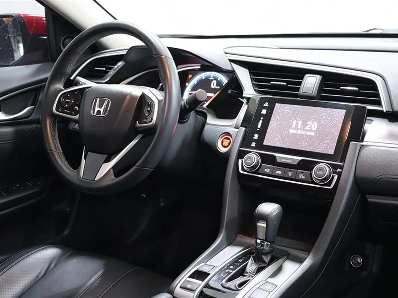 Honda Civic — фото 10