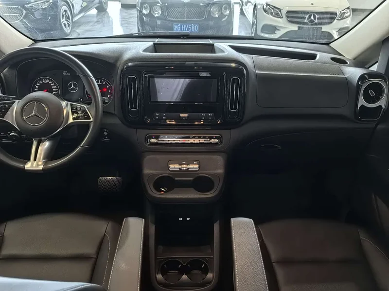 Mercedes-Benz Vito — фото 10