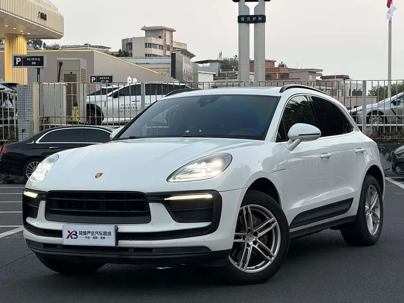Porsche Macan — фото 1
