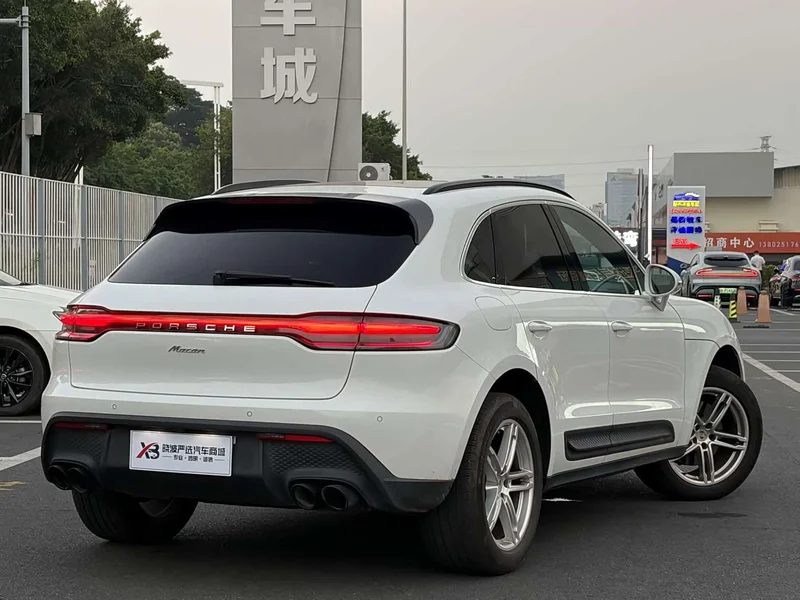 Porsche Macan — фото 5