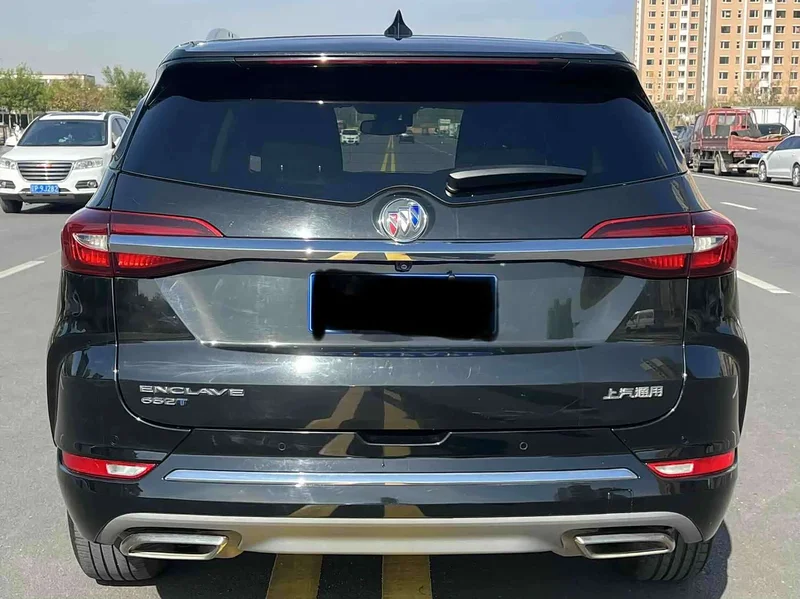 Buick Enclave — фото 8