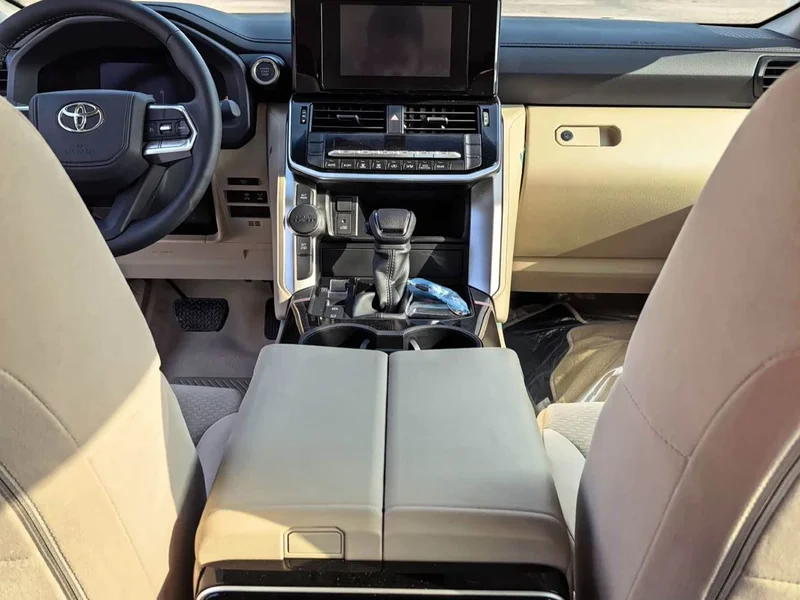 Toyota Land Cruiser (Imported) — фото 6