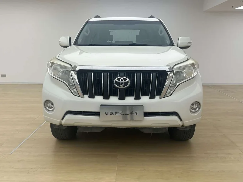 Toyota Prado — фото 2