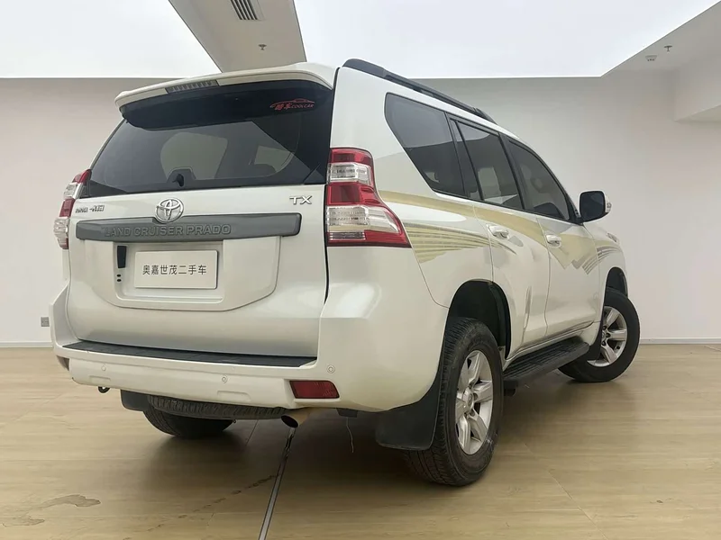 Toyota Prado — фото 4