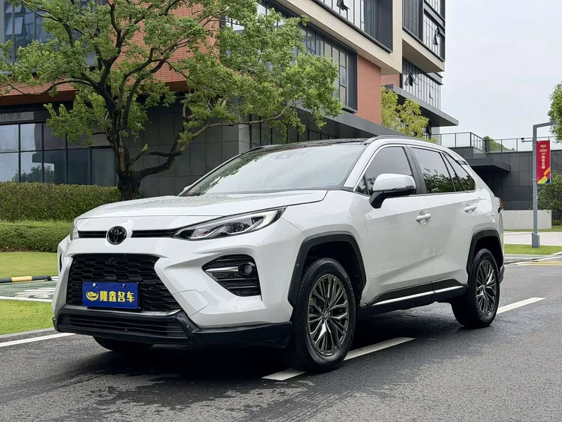 Toyota Wildlander — фото 1