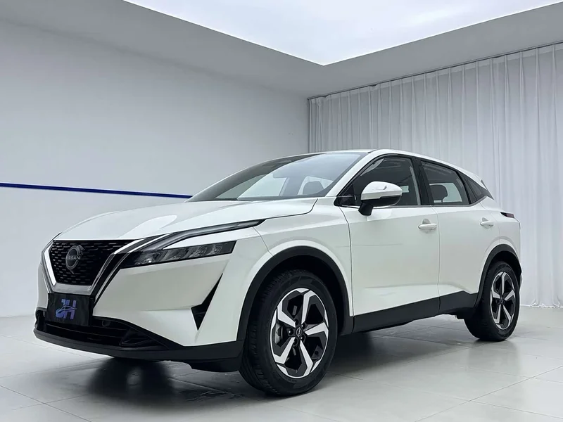 Nissan Qashqai — фото 1