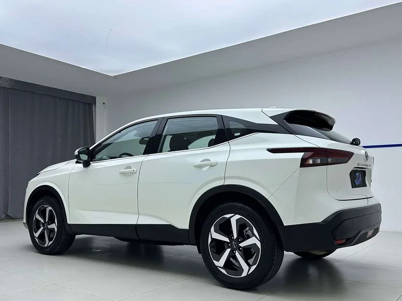 Nissan Qashqai — фото 4