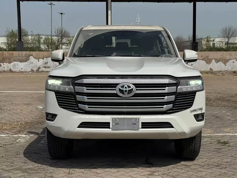 Toyota Land Cruiser (Imported) — фото 2
