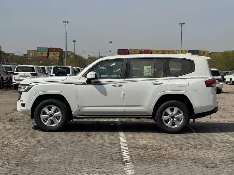 Toyota Land Cruiser (Imported) — фото 3
