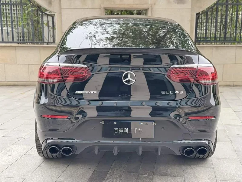 Mercedes-Benz GLC Coupe AMG — фото 15
