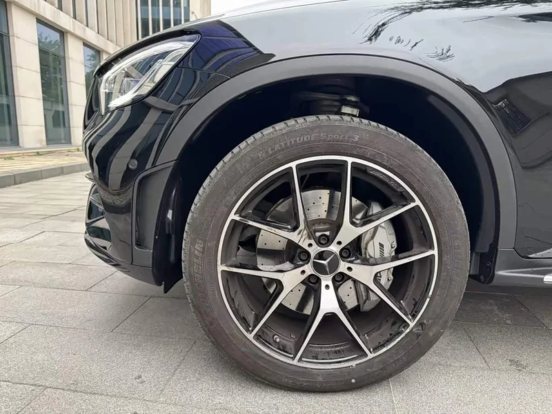 Mercedes-Benz GLC Coupe AMG — фото 17