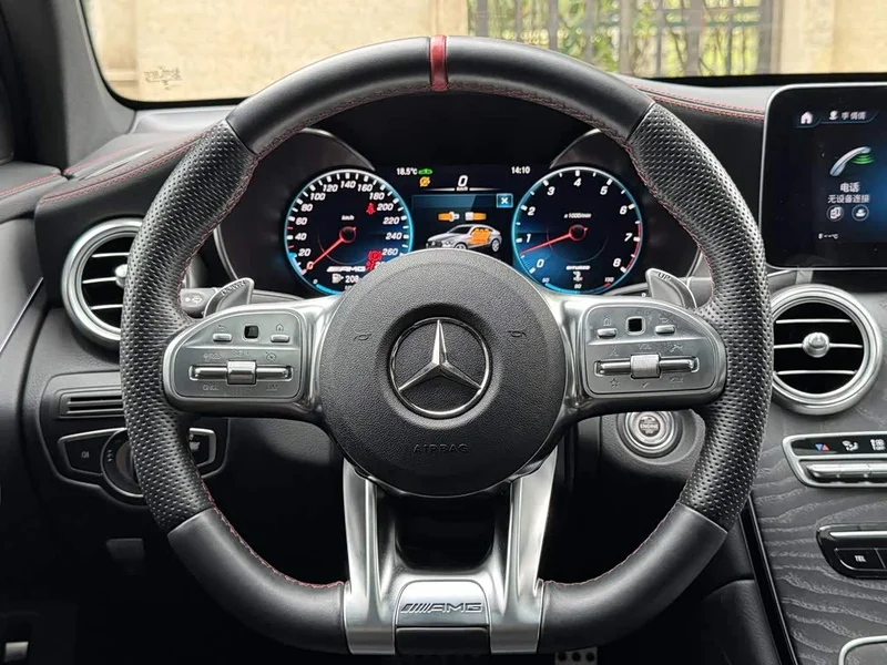 Mercedes-Benz GLC Coupe AMG — фото 20