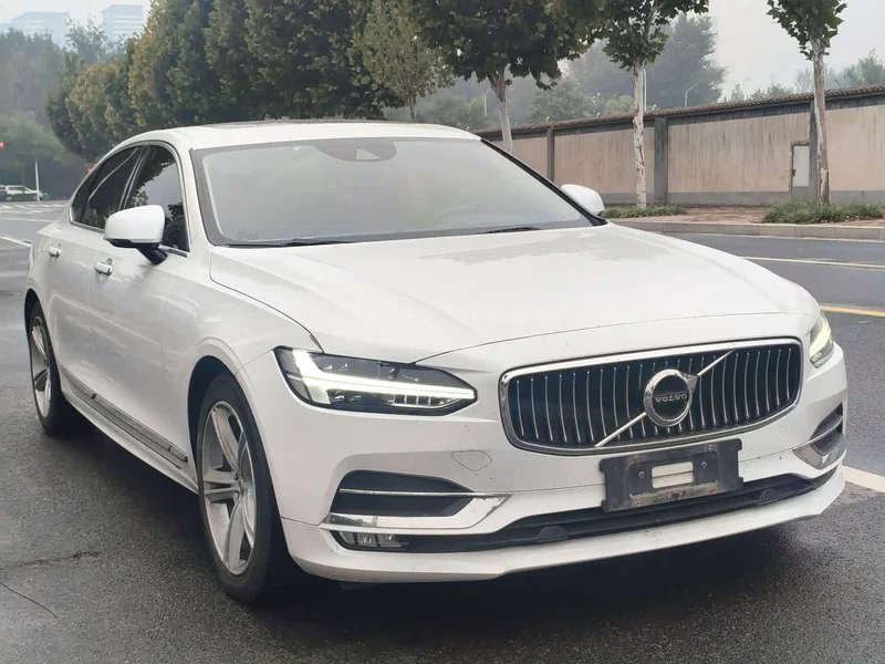Volvo S90 — фото 3