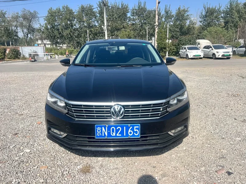 Volkswagen Passat — фото 2