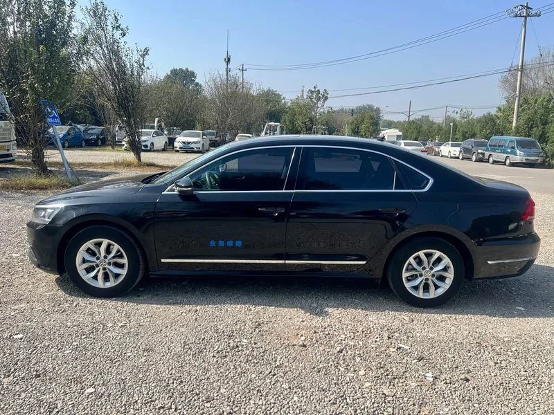 Volkswagen Passat — фото 8