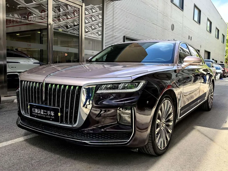 Hongqi H9 — фото 1