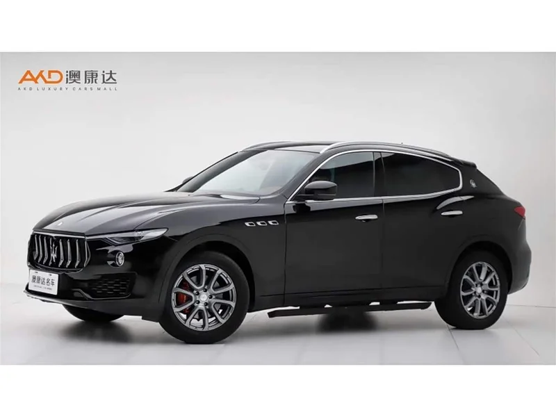 Maserati Levante — фото 1