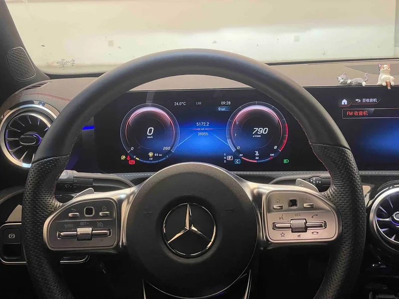Mercedes-Benz CLA (Imported) — фото 13