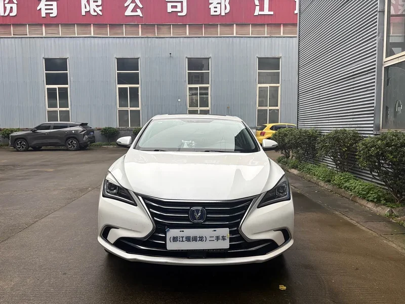 Changan Eado — фото 2