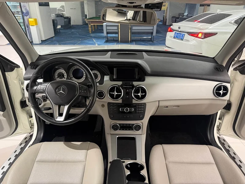 Mercedes-Benz GLK-Class — фото 16