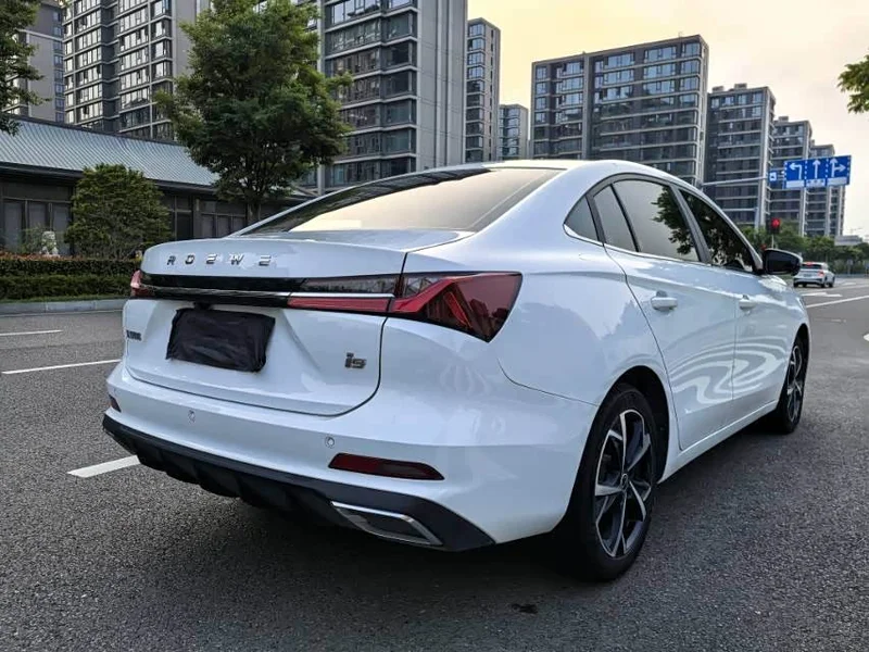 Roewe i5 — фото 12