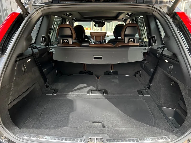Volvo XC90 — фото 17