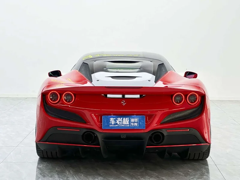 Ferrari F8 — фото 5