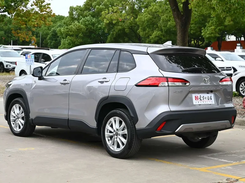 Toyota Corolla Cross — фото 3