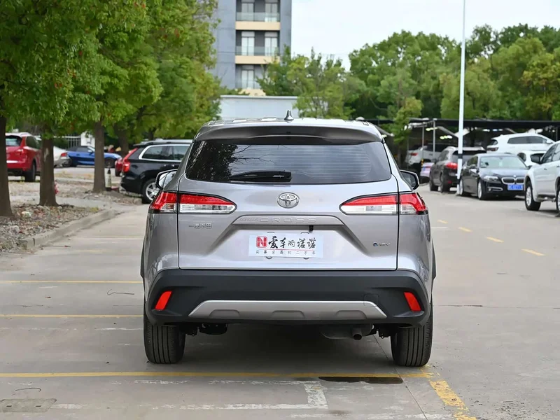 Toyota Corolla Cross — фото 4
