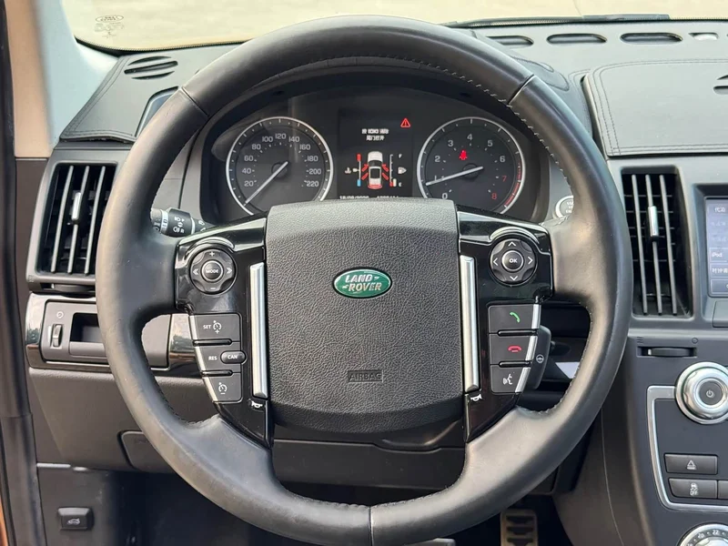Land Rover Freelander 2 — фото 12