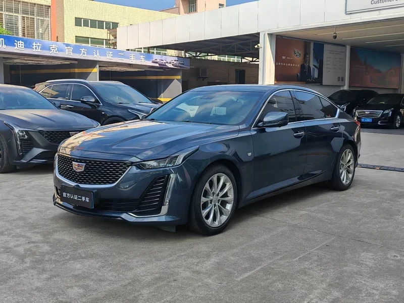 Cadillac CT5 — фото 1