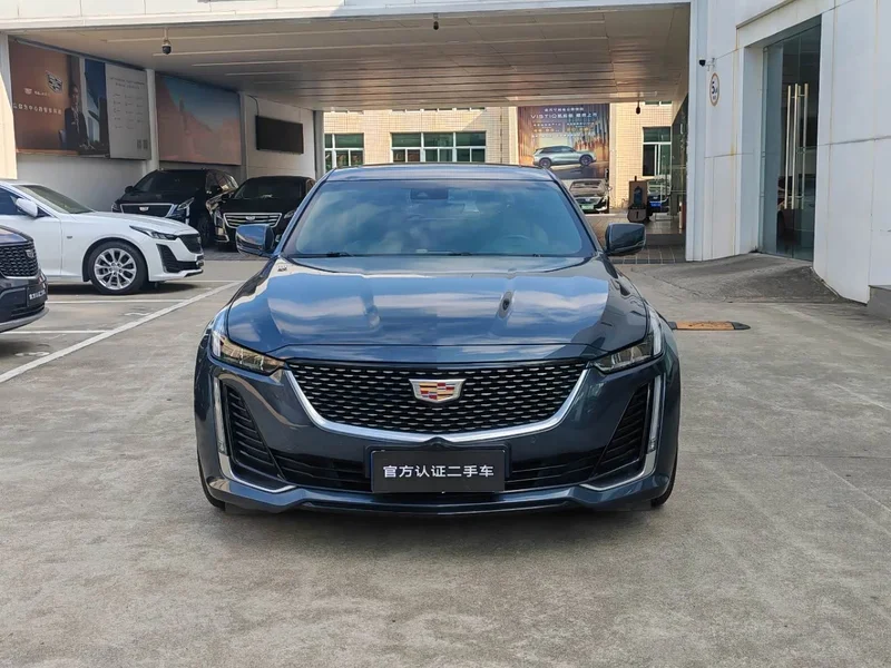 Cadillac CT5 — фото 2