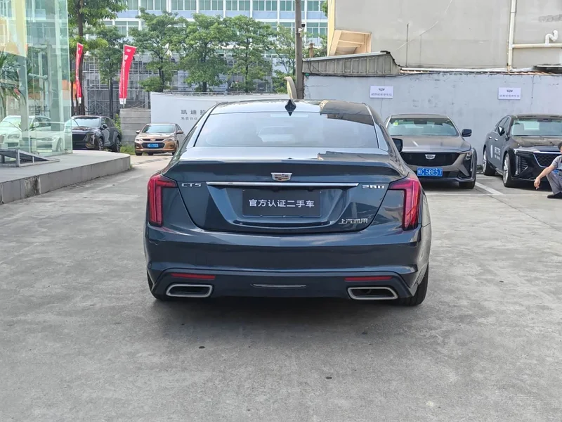 Cadillac CT5 — фото 4