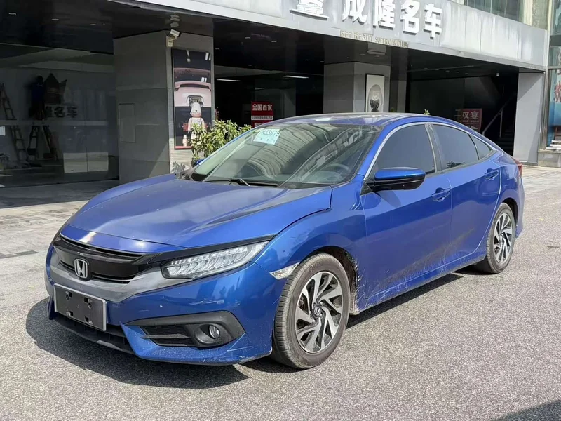 Honda Civic — фото 1