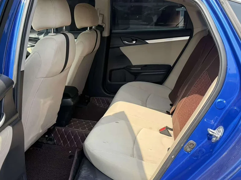 Honda Civic — фото 5
