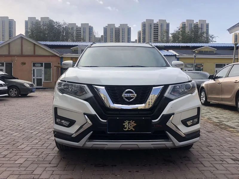Nissan X-Trail — фото 1