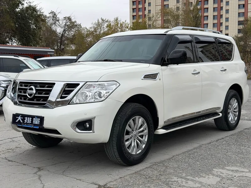 Nissan Patrol — фото 1