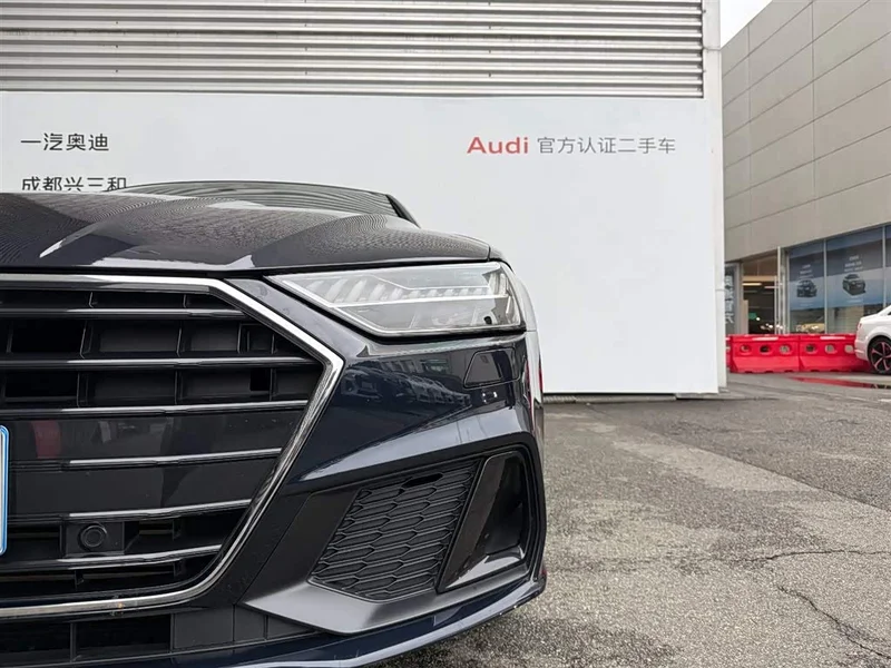 Audi A7 — фото 14