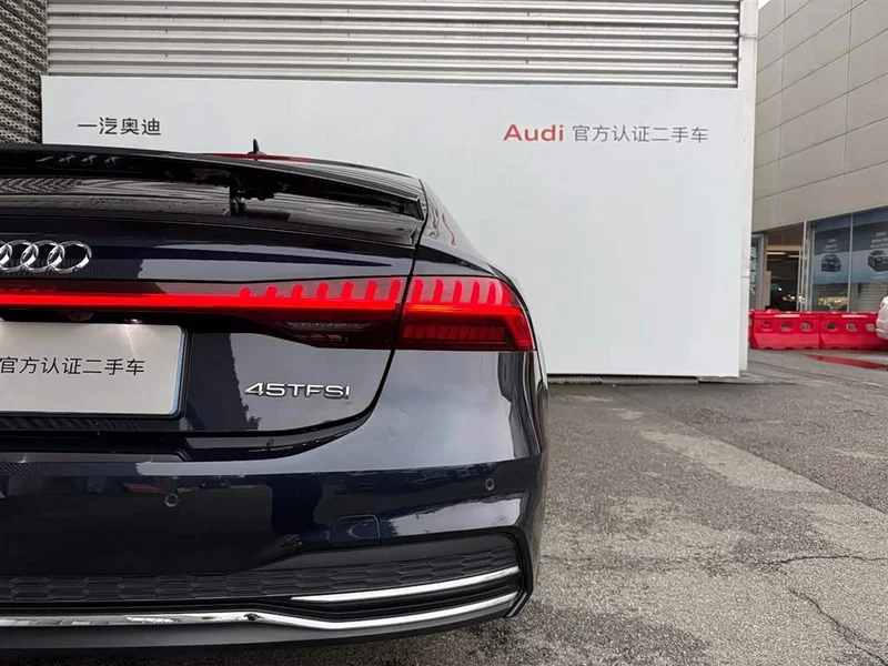 Audi A7 — фото 15