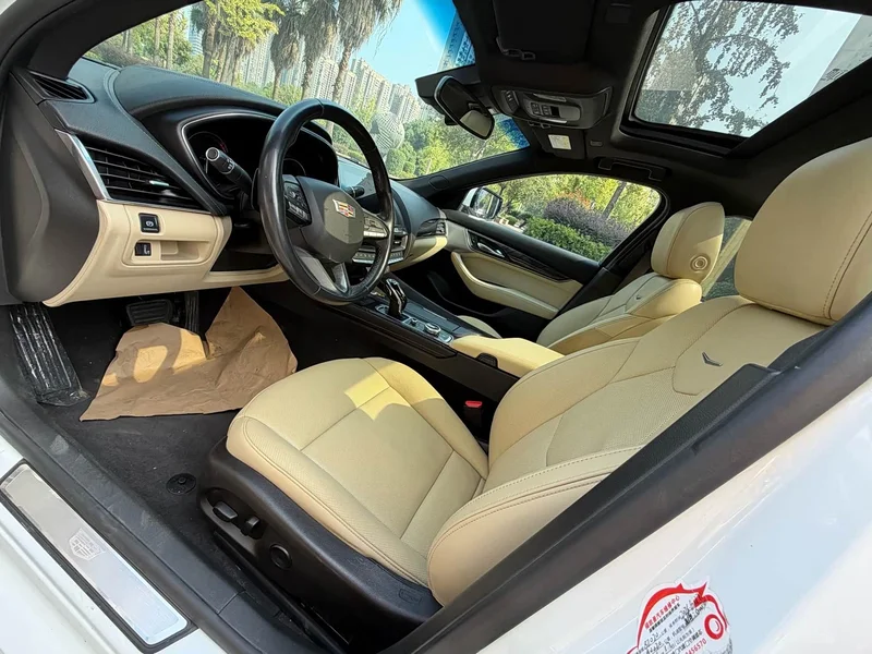 Cadillac CT5 — фото 10