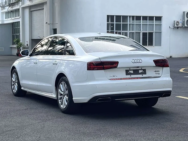 Audi A6L — фото 15