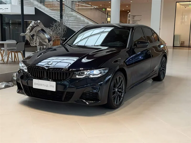 BMW 3-Series — фото 1