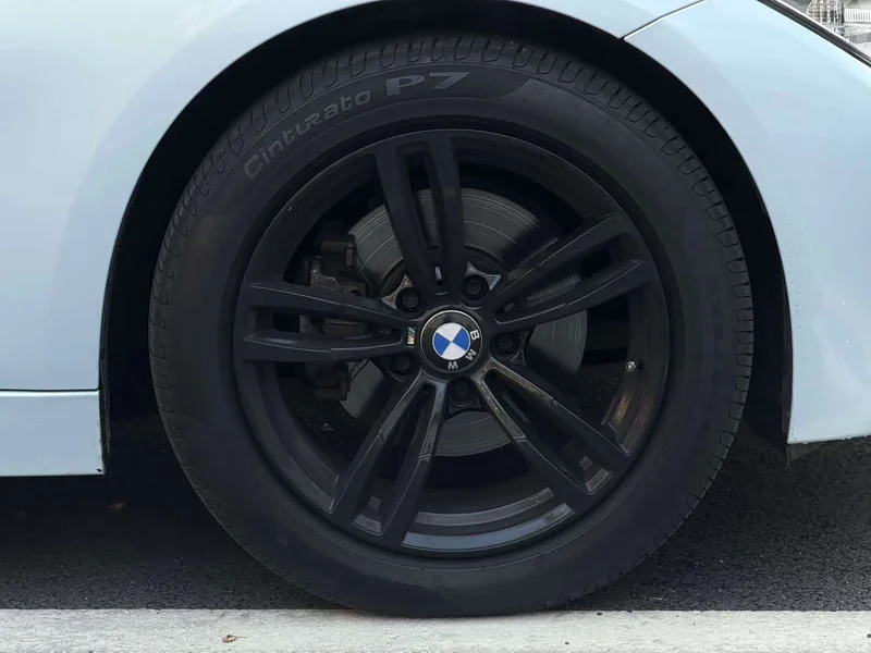 BMW 3-Series — фото 13